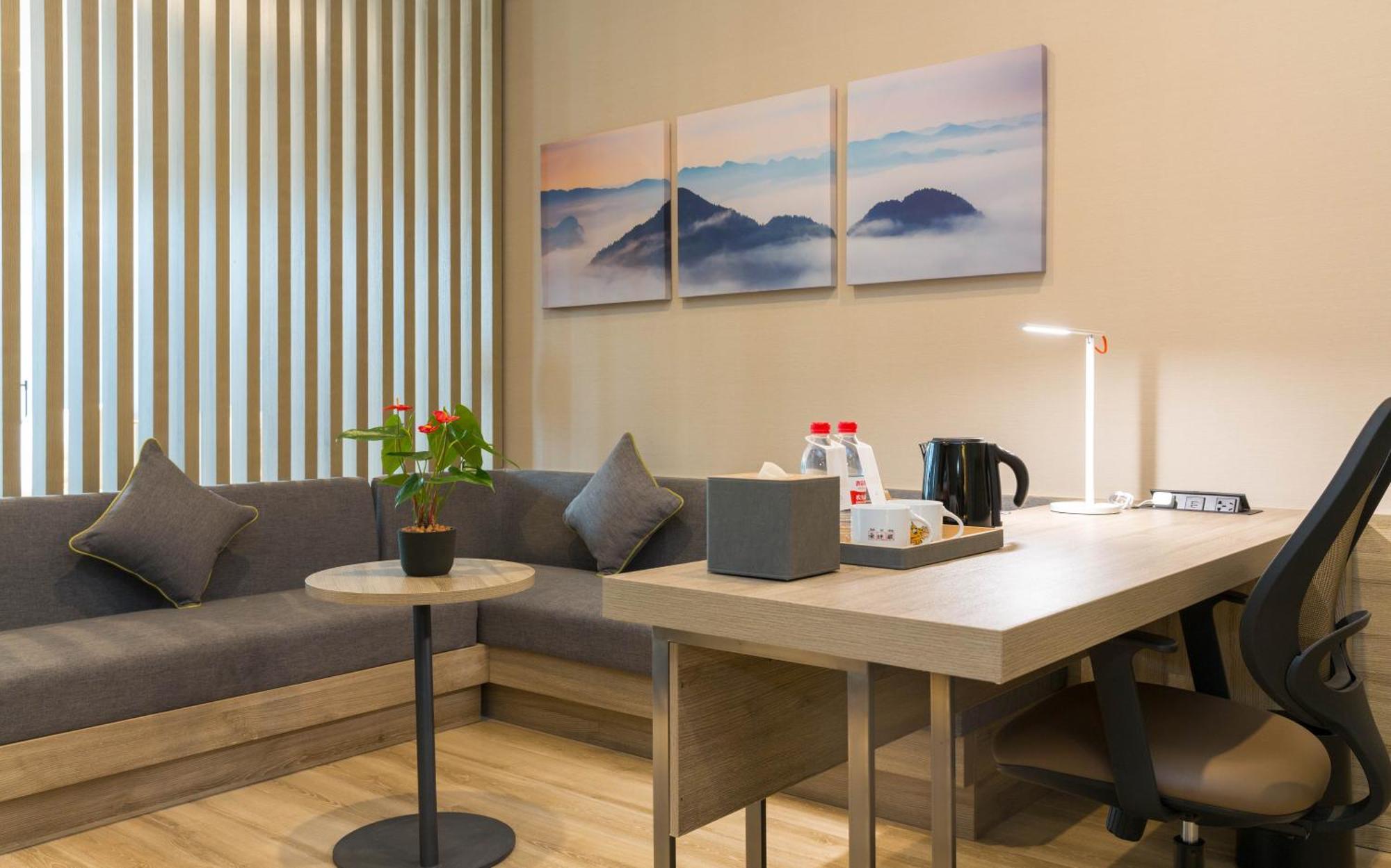Atour Hotel Chongqing Hongyadong Riverview Bagian luar foto